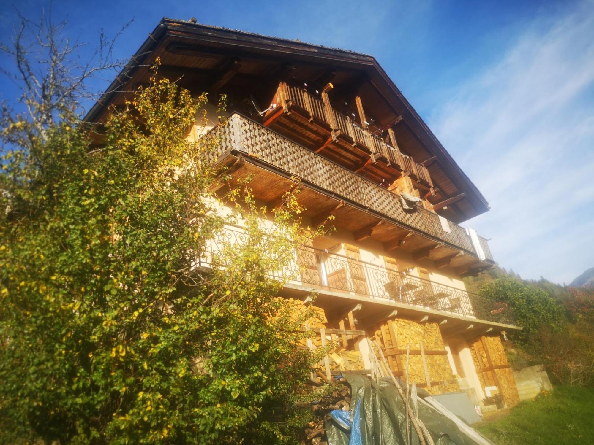 Savoie, Simple Mais Confortable Виллар-сюр-Дорон Экстерьер фото